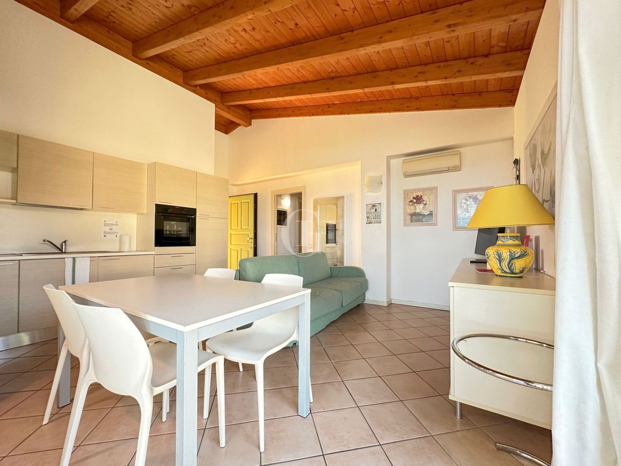 Апартаменты у озера Гарда, Италия, 77 м² - фото 4