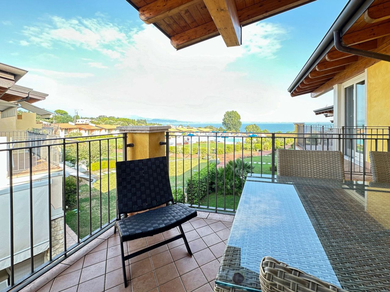 Апартаменты у озера Гарда, Италия, 77 м² - фото 3