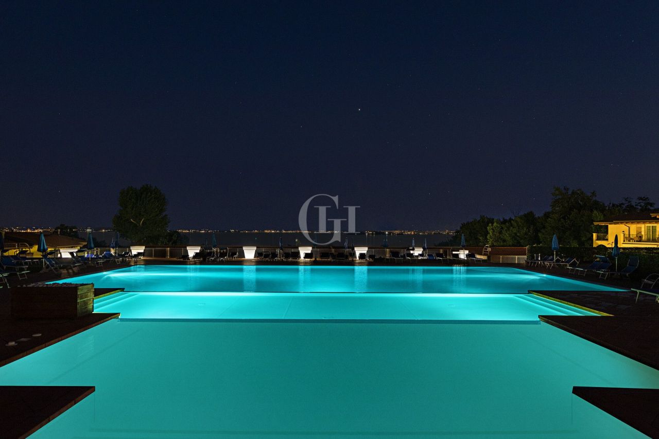 Апартаменты у озера Гарда, Италия, 77 м² - фото 13