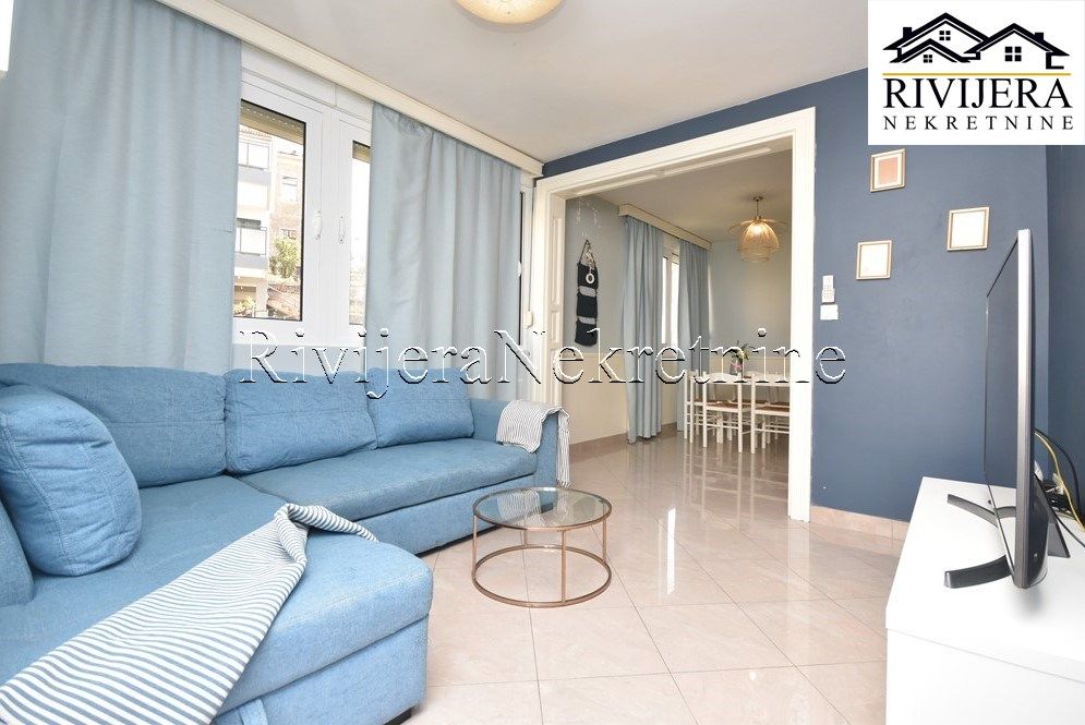 Квартира в Херцег-Нови, Черногория, 60 м² - фото 1