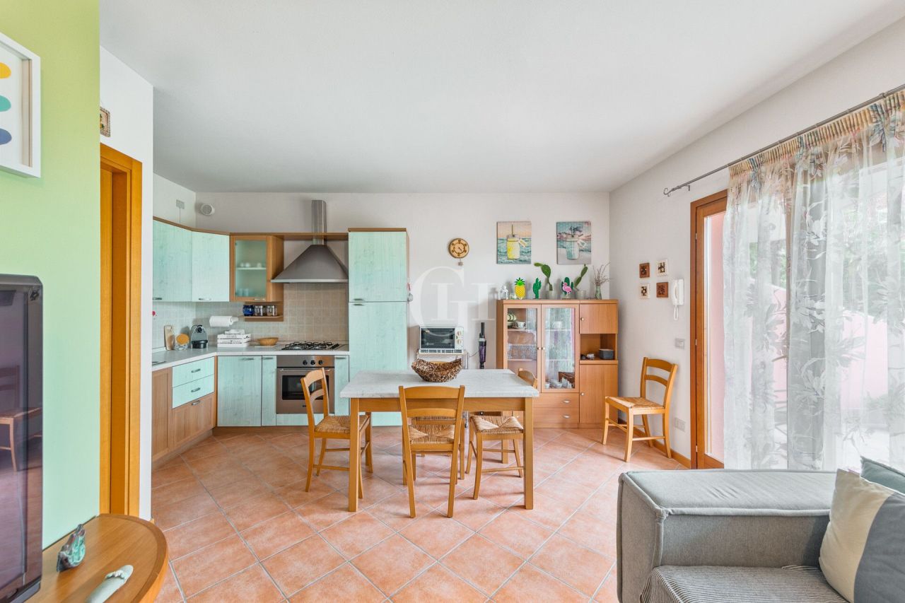 Апартаменты у озера Гарда, Италия, 60 м² - фото 6