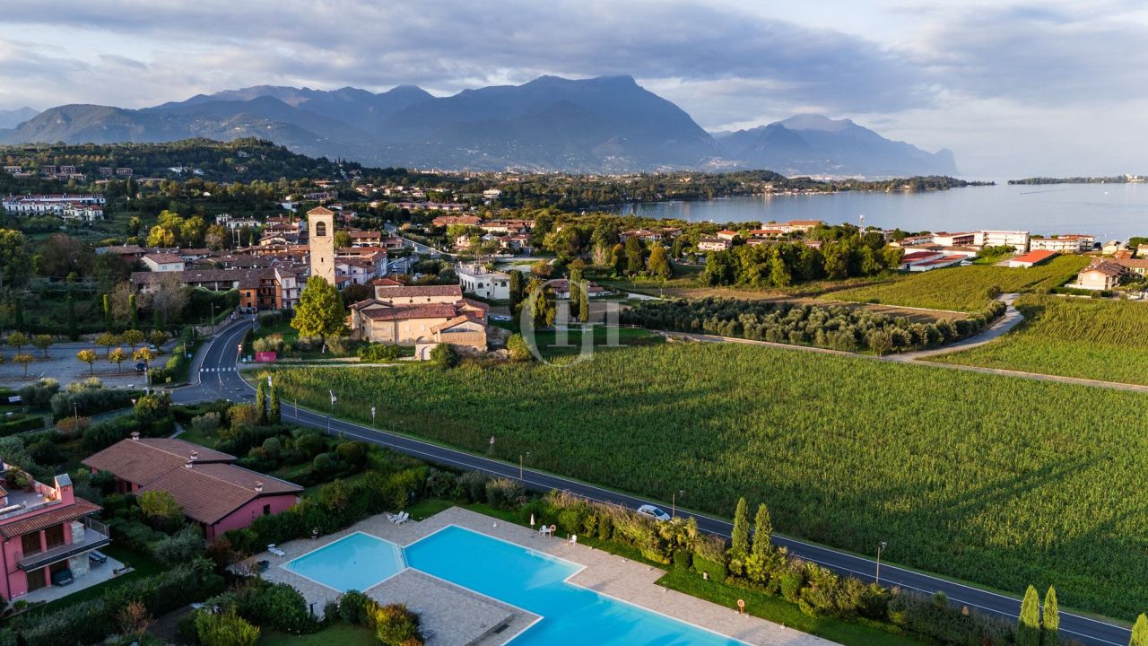 Апартаменты у озера Гарда, Италия, 60 м² - фото 17