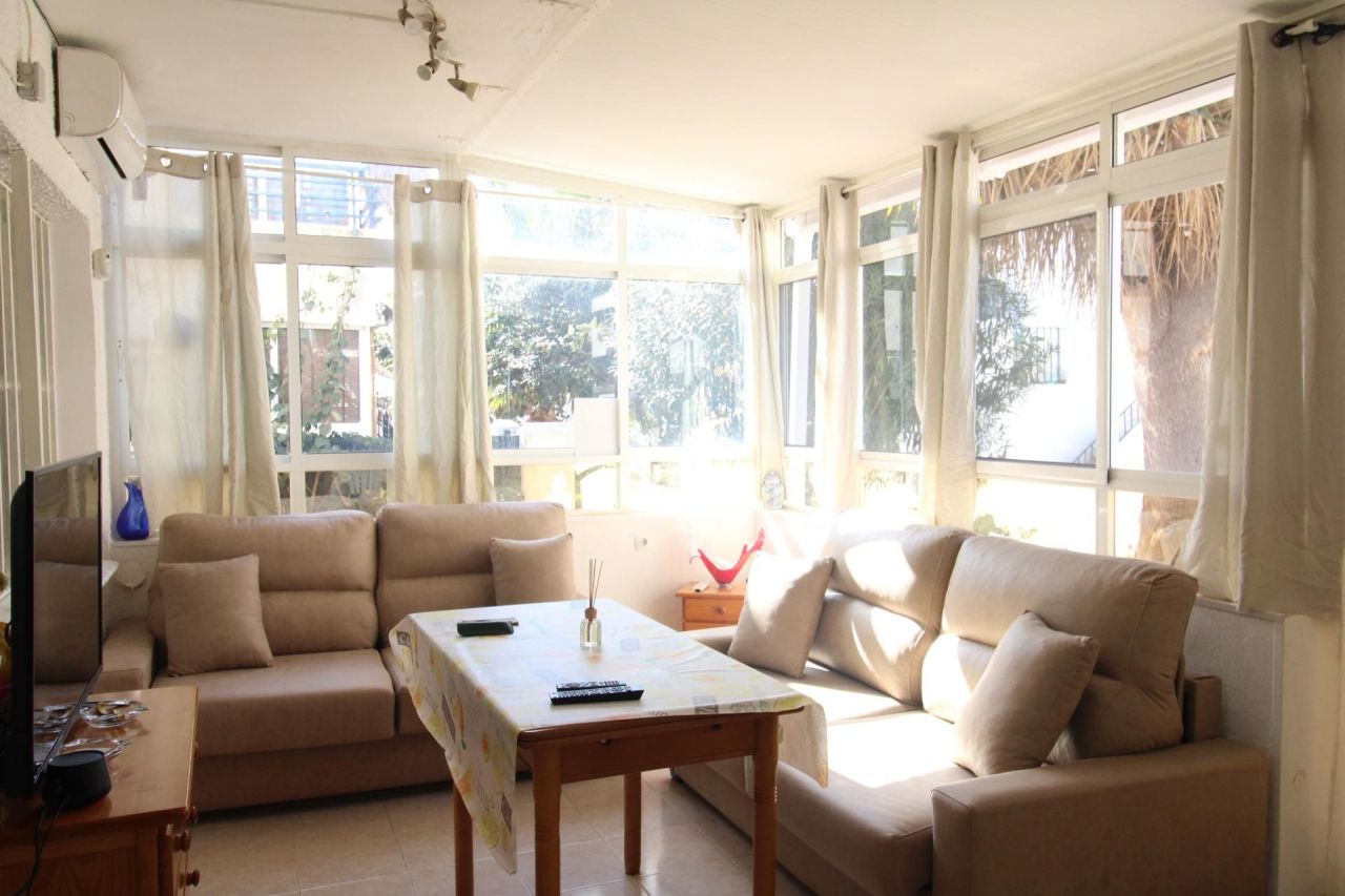 Бунгало в Торревьехе, Испания, 32 м² - фото 10