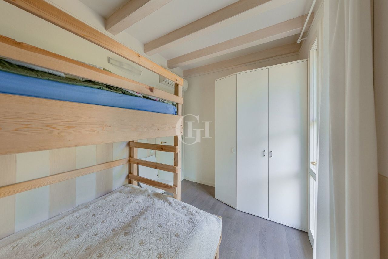 Апартаменты у озера Гарда, Италия, 77 м² - фото 7