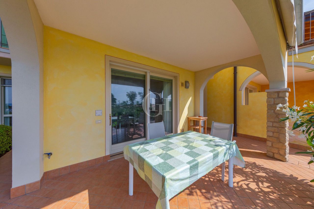 Апартаменты у озера Гарда, Италия, 77 м² - фото 9