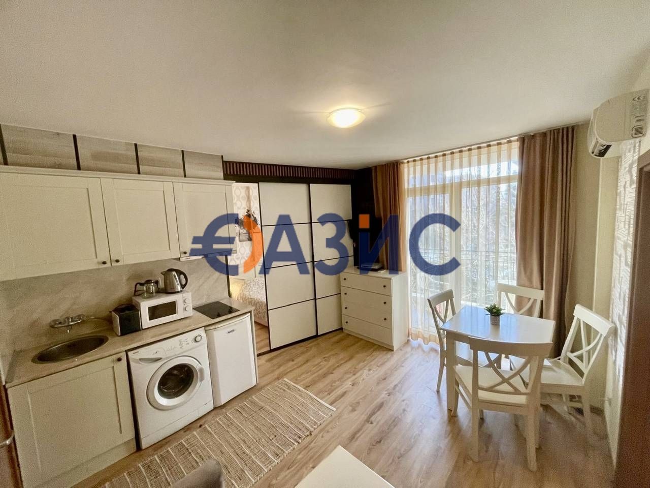 Апартаменты на Солнечном берегу, Болгария, 65 м² - фото 1