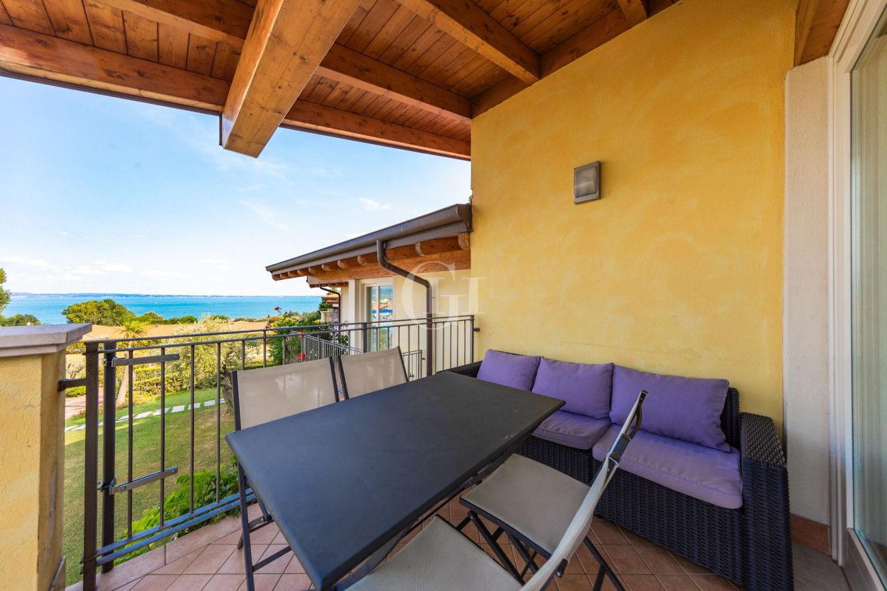 Апартаменты у озера Гарда, Италия, 85 м² - фото 12