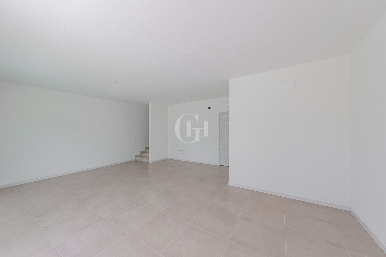 Вилла у озера Гарда, Италия, 220 м² - фото 6