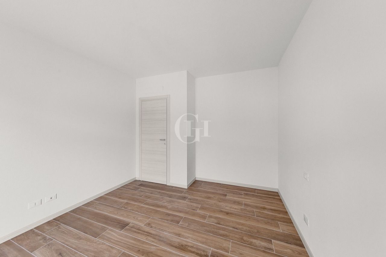 Вилла у озера Гарда, Италия, 220 м² - фото 11