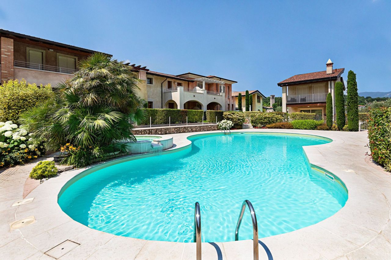 Вилла у озера Гарда, Италия, 172 м² - фото 2