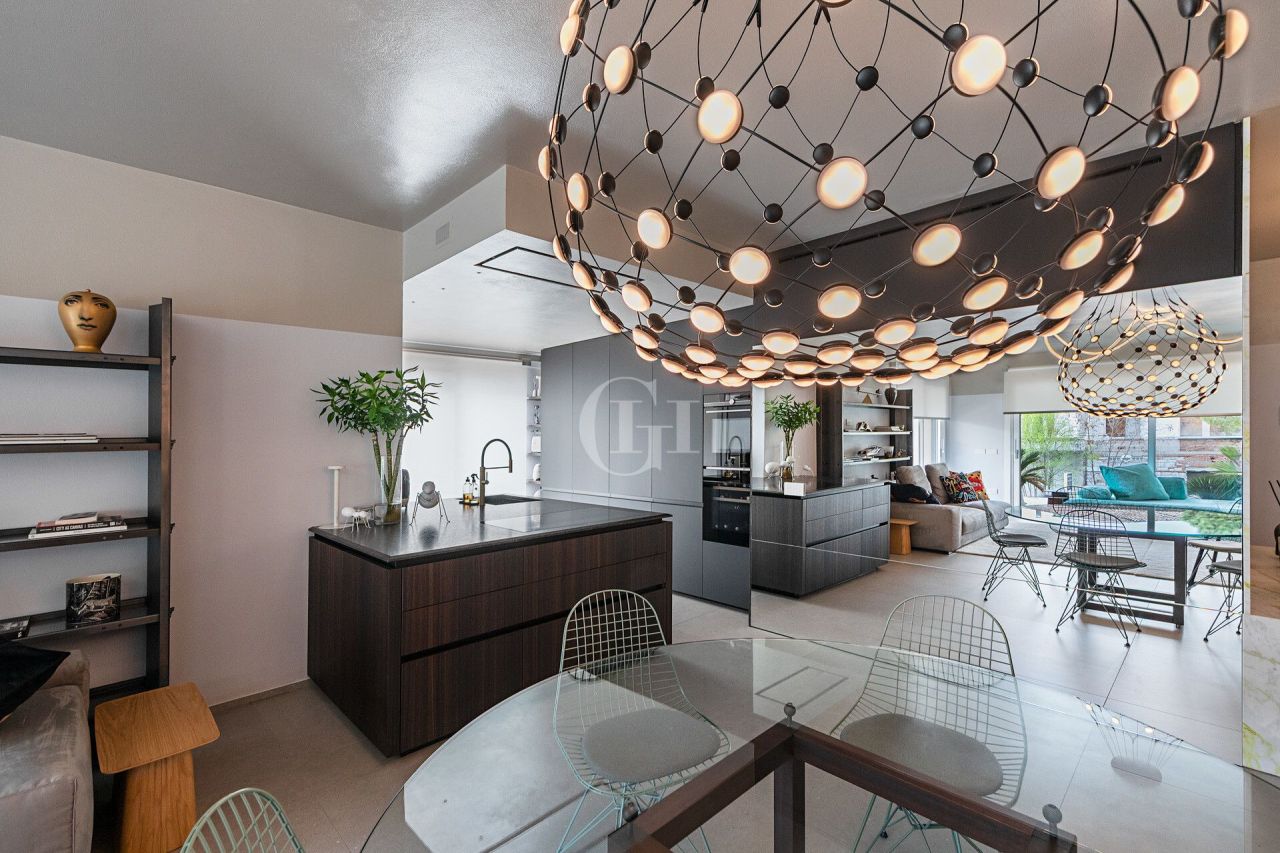 Апартаменты у озера Гарда, Италия, 185 м² - фото 4