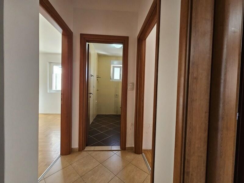 Квартира в Тивате, Черногория, 60 м² - фото 8