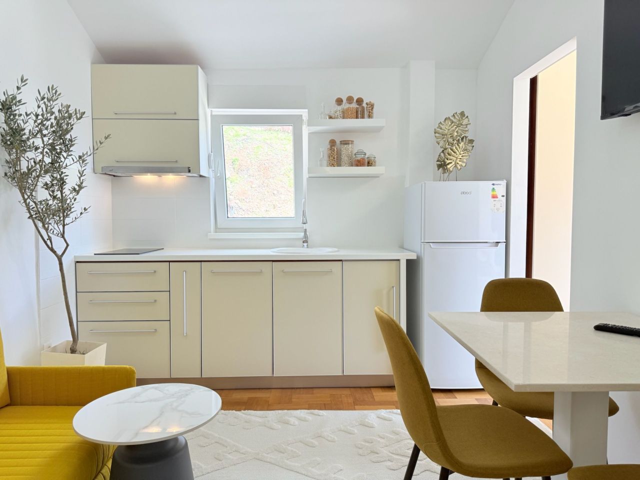 Квартира в Петроваце, Черногория, 26 м² - фото 5