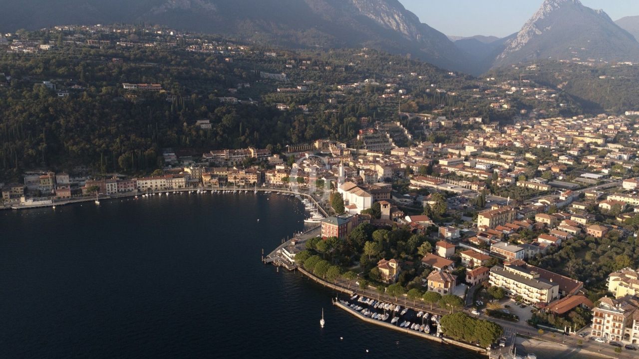 Апартаменты у озера Гарда, Италия, 50 м² - фото 13