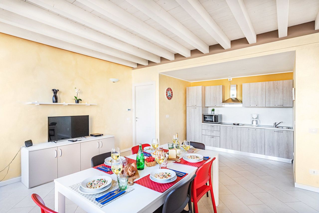 Апартаменты у озера Гарда, Италия, 133 м² - фото 3