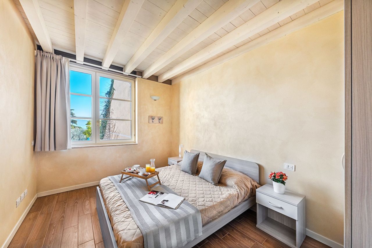 Апартаменты у озера Гарда, Италия, 133 м² - фото 5