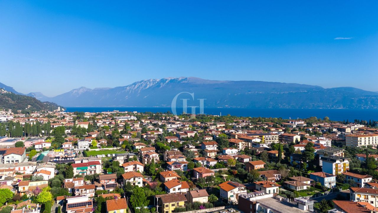 Вилла у озера Гарда, Италия, 165 м² - фото 6