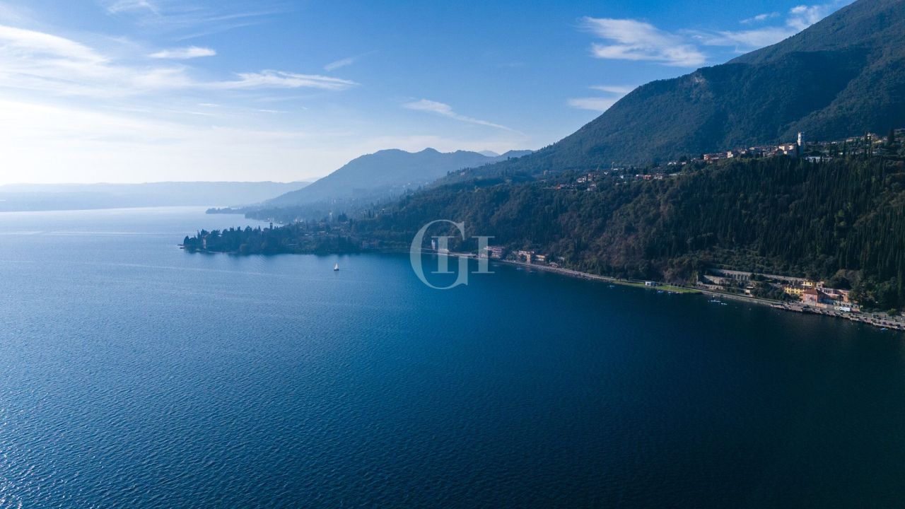 Вилла у озера Гарда, Италия, 165 м² - фото 12