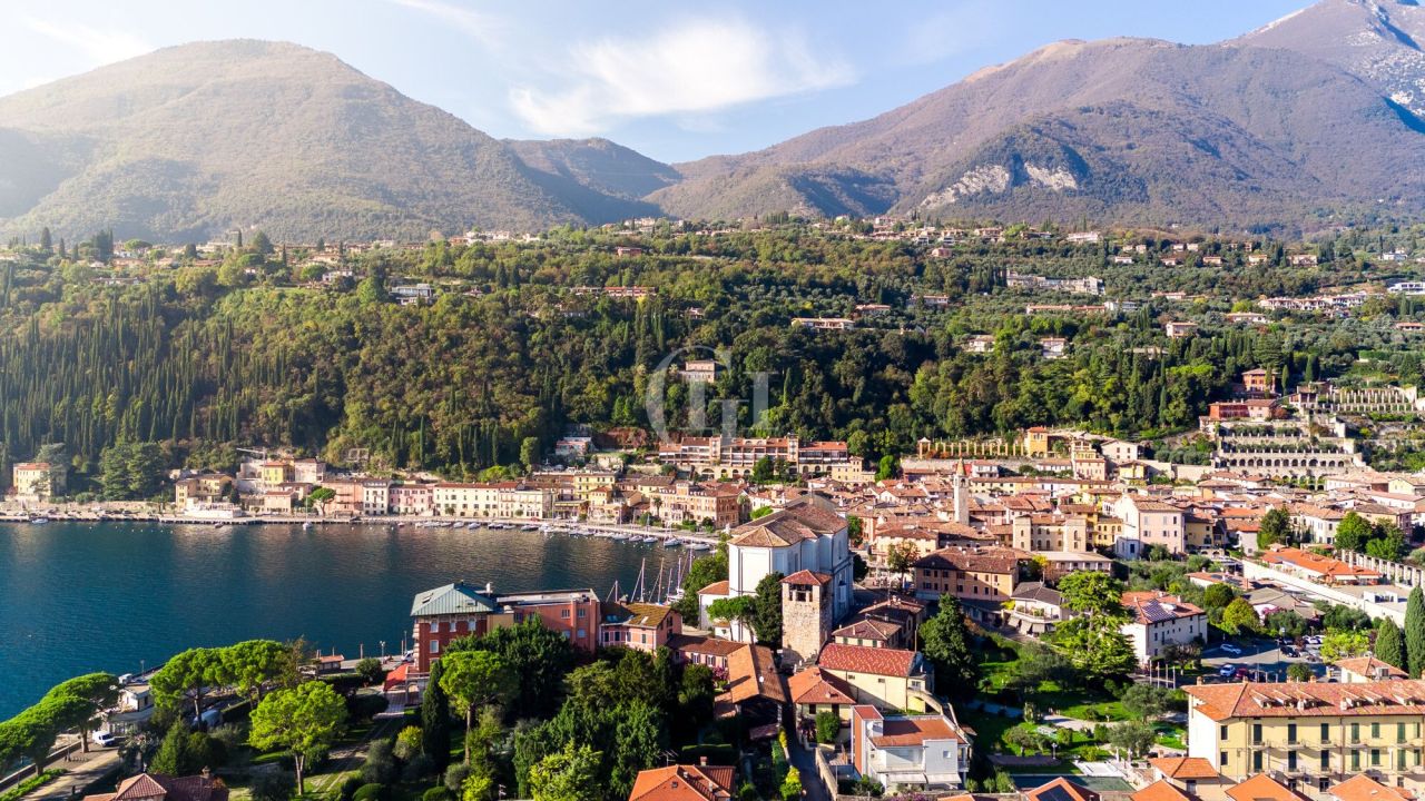 Вилла у озера Гарда, Италия, 165 м² - фото 8