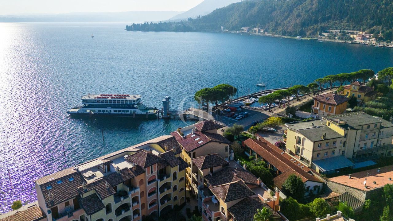 Вилла у озера Гарда, Италия, 165 м² - фото 14