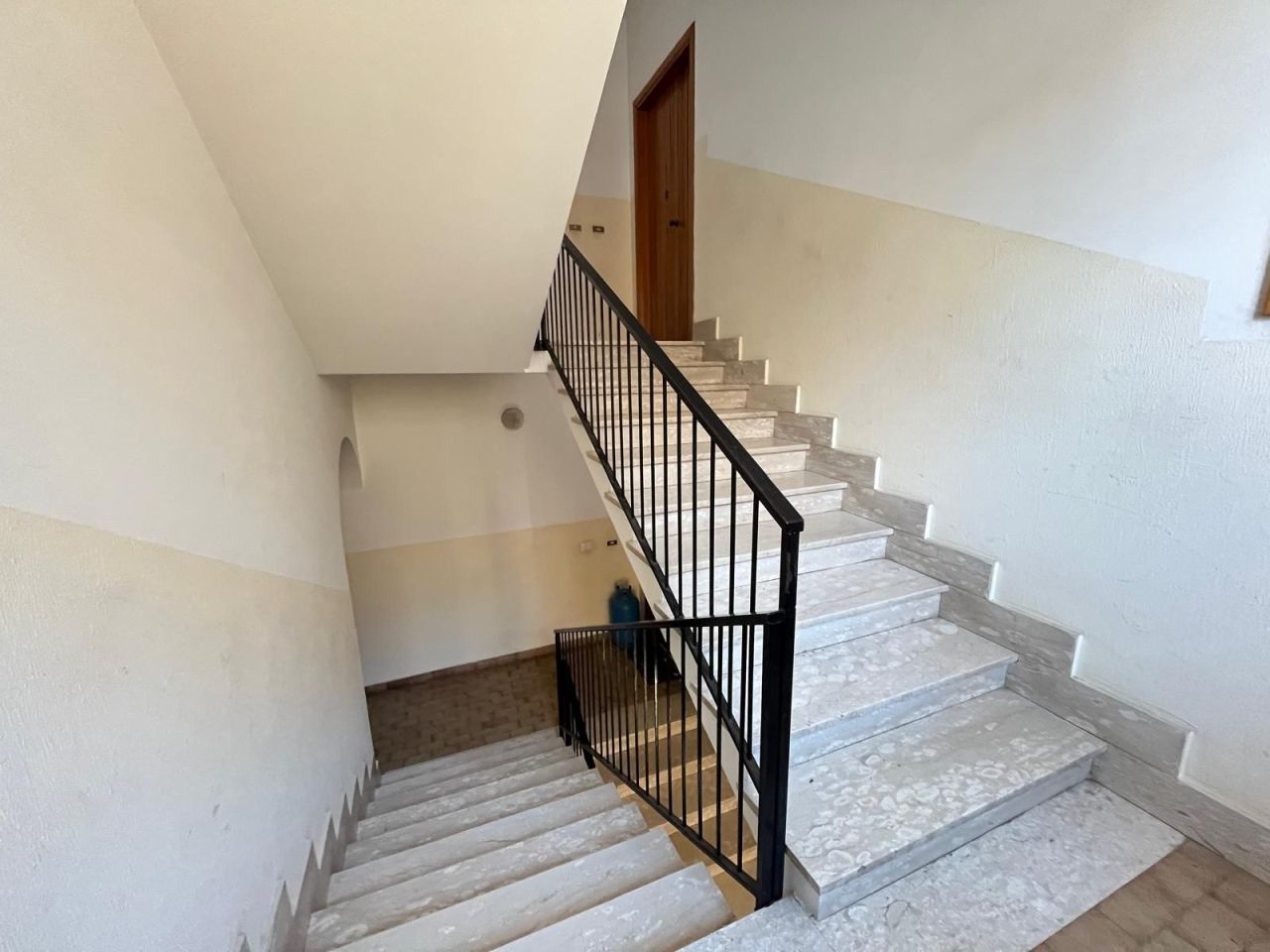 Квартира в Санта-Мария дель Чедро, Италия, 134 м² - фото 2