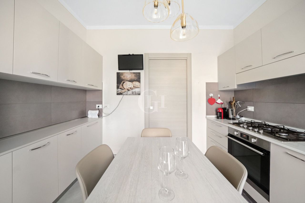 Вилла у озера Гарда, Италия, 160 м² - фото 6