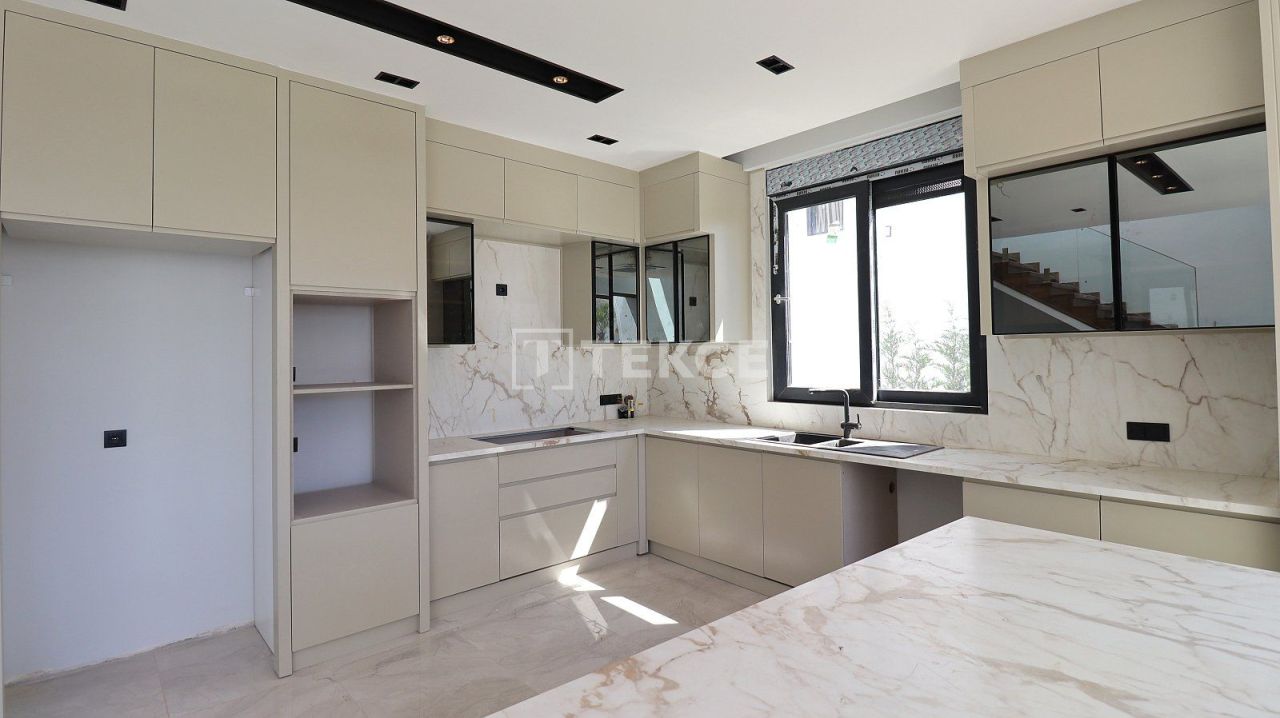 Вилла в Анталии, Турция, 350 м² - фото 14