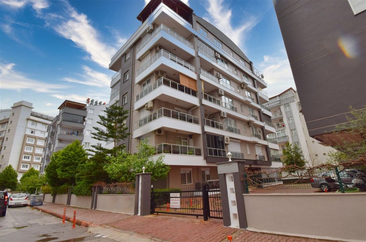Квартира в Анталии, Турция, 180 м² - фото 1
