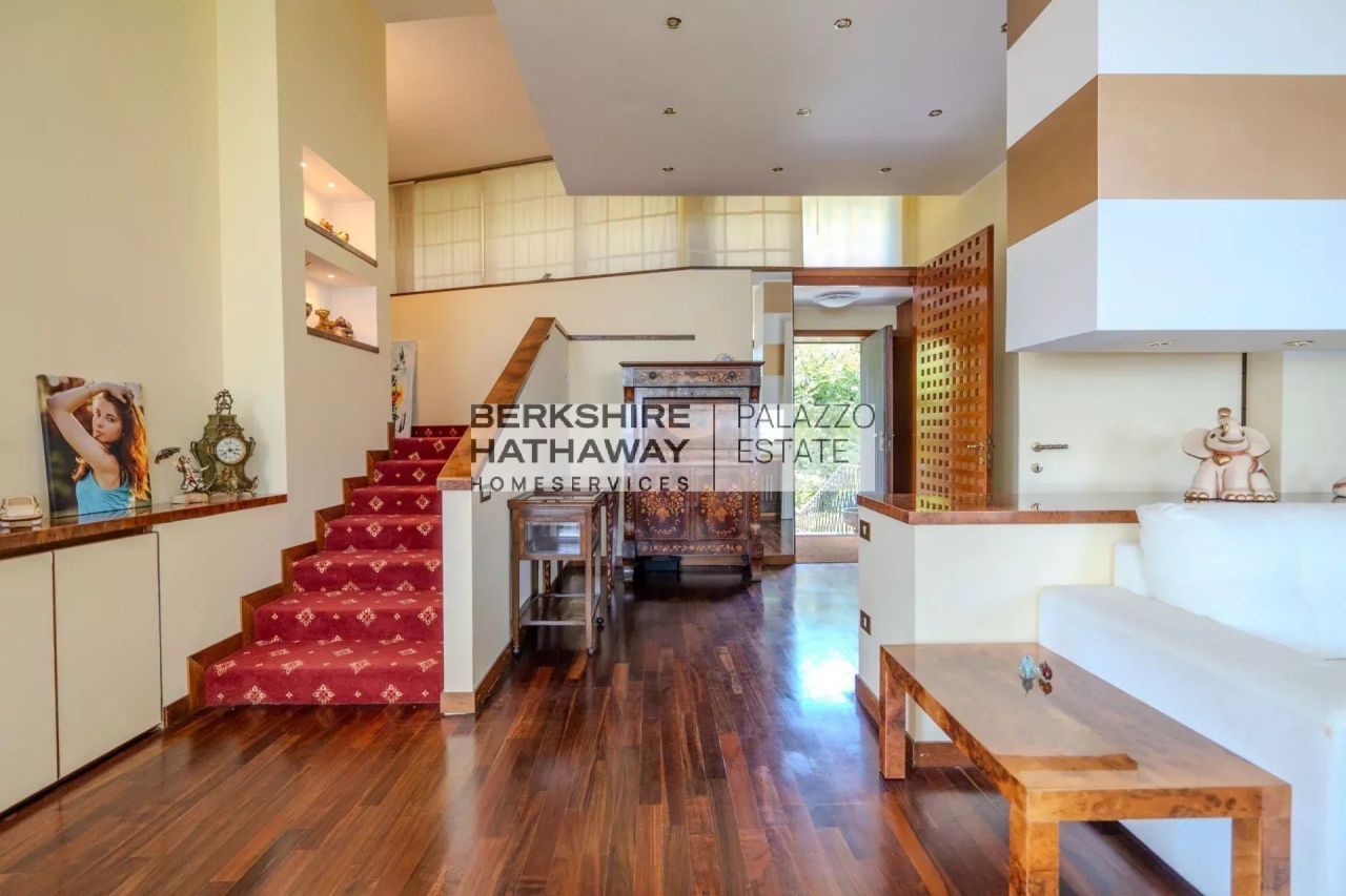 Вилла в Мейне, Италия, 470 м² - фото 12