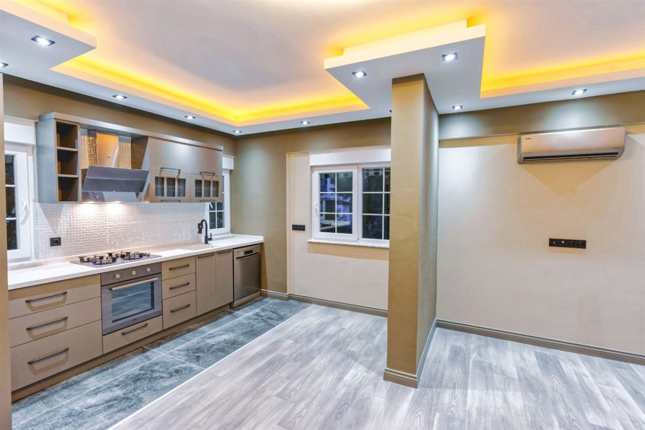 Квартира в Анталии, Турция, 155 м² - фото 1