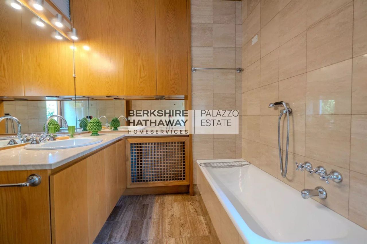 Вилла в Мейне, Италия, 470 м² - фото 14