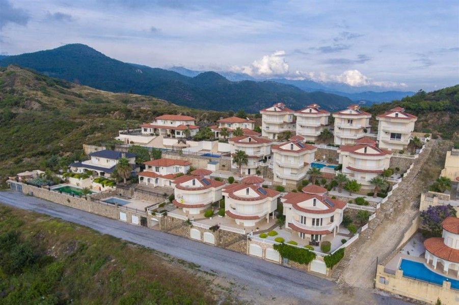 Вилла в Алании, Турция, 290 м² - фото 1