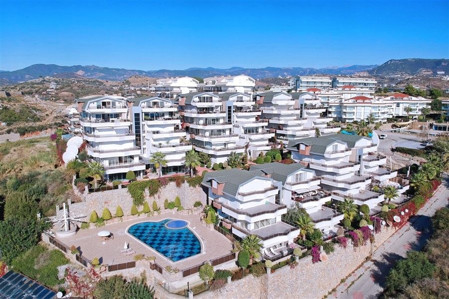 Пентхаус в Конаклы, Турция, 300 м² - фото 1