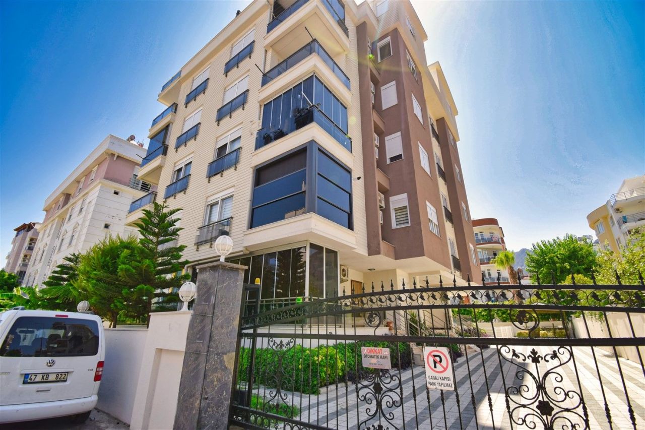 Квартира в Анталии, Турция, 100 м² - фото 1