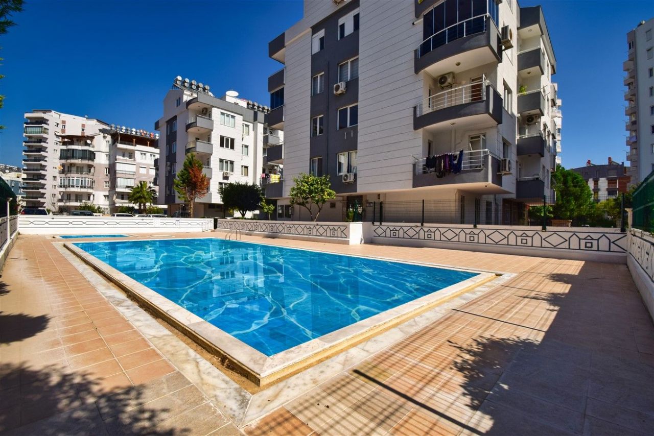 Квартира в Анталии, Турция, 180 м² - фото 1
