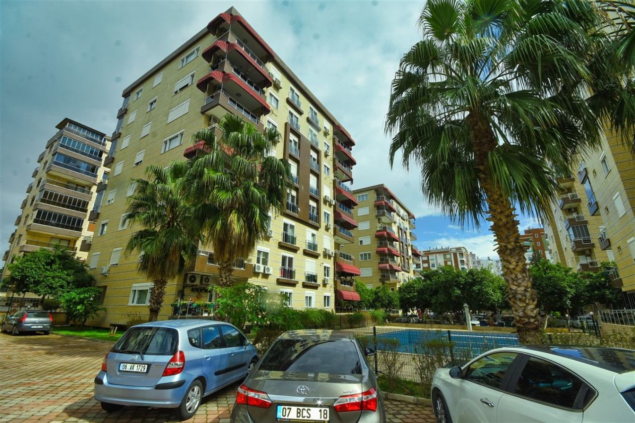 Квартира в Анталии, Турция, 240 м² - фото 1