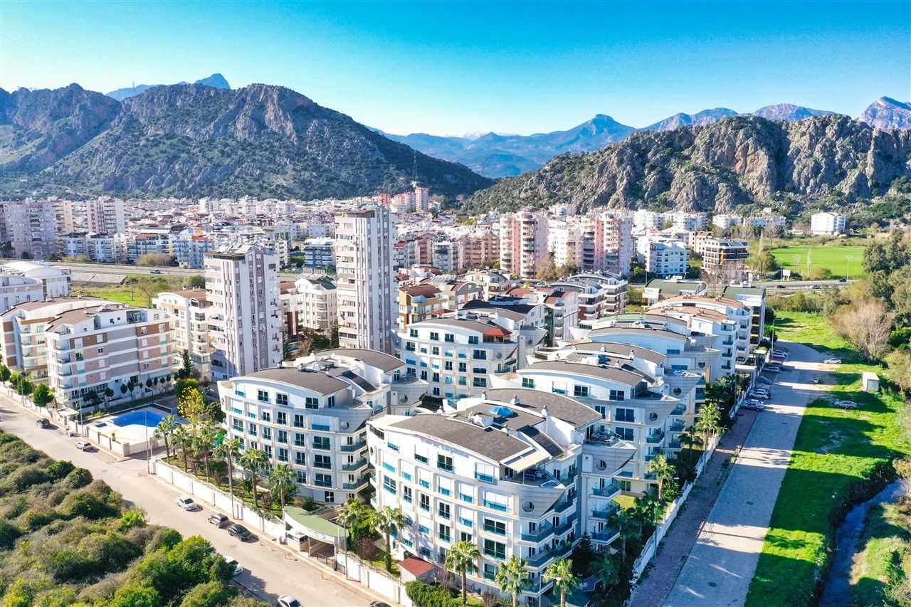 Квартира в Анталии, Турция, 100 м² - фото 1