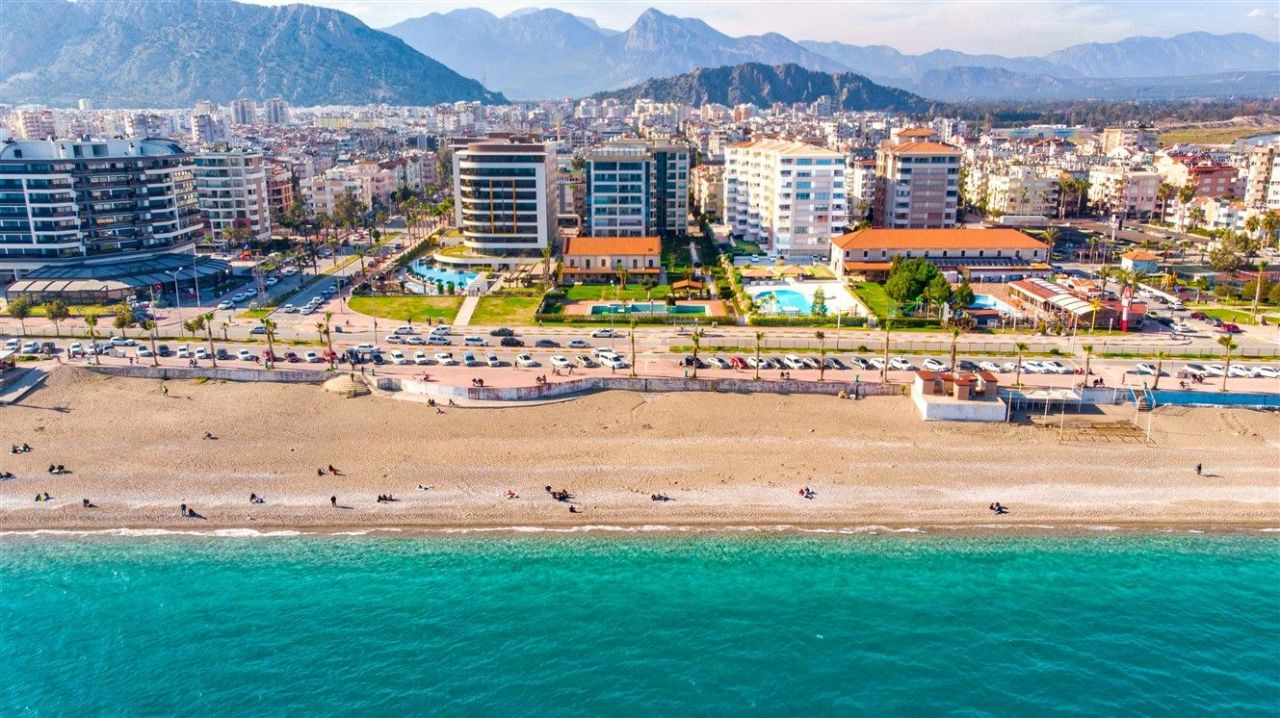 Квартира в Анталии, Турция, 130 м² - фото 1