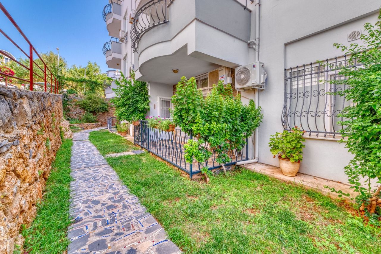 Квартира в Алании, Турция, 110 м² - фото 2