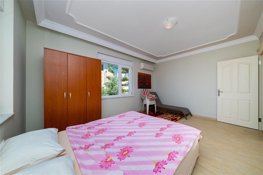 Вилла в Алании, Турция, 250 м² - фото 2