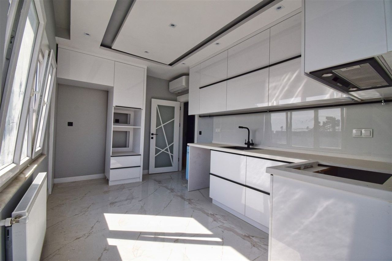 Квартира в Анталии, Турция, 170 м² - фото 2