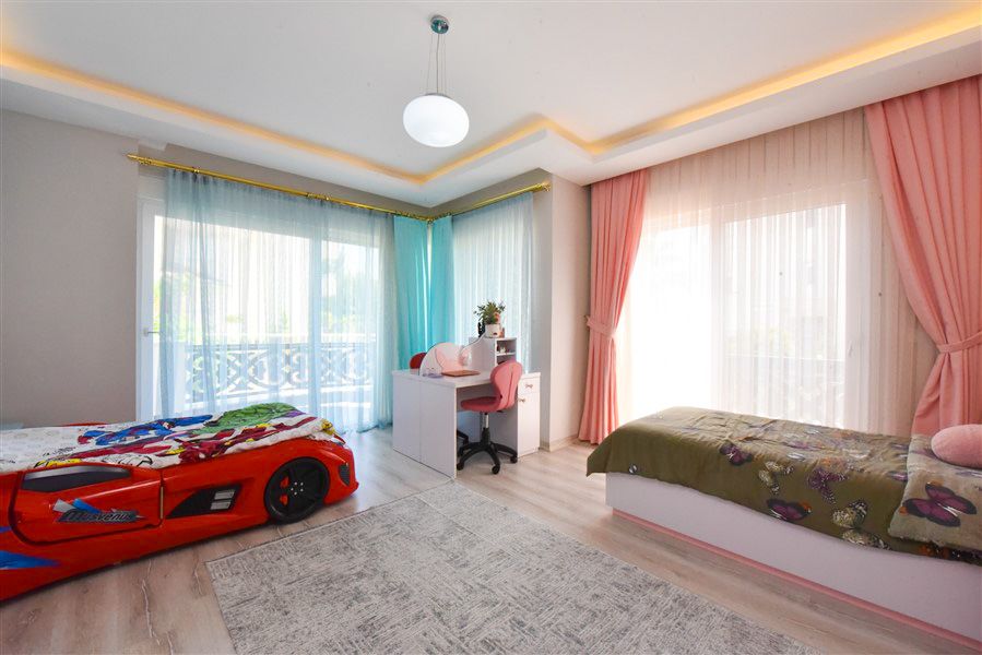 Квартира в Алании, Турция, 155 м² - фото 2