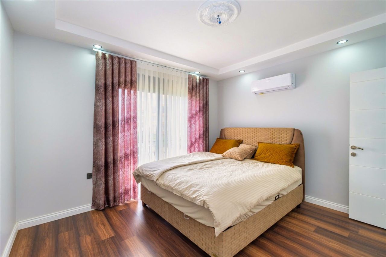 Вилла в Ларе, Турция, 300 м² - фото 4