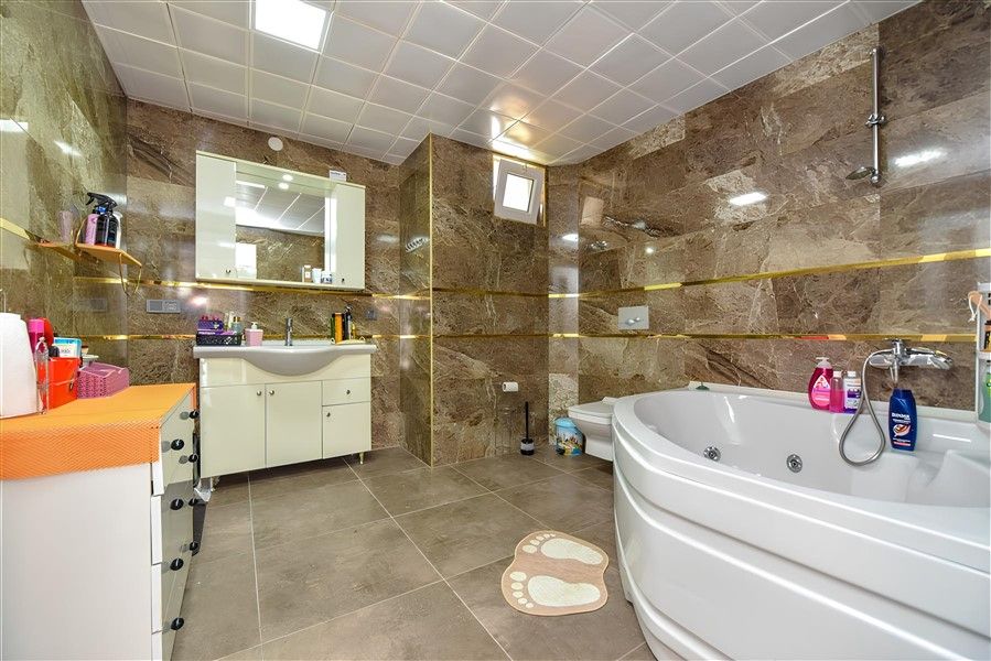 Вилла в Алании, Турция, 350 м² - фото 9