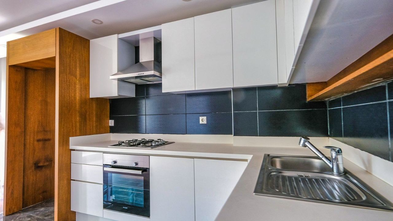 Квартира в Анталии, Турция, 85 м² - фото 11