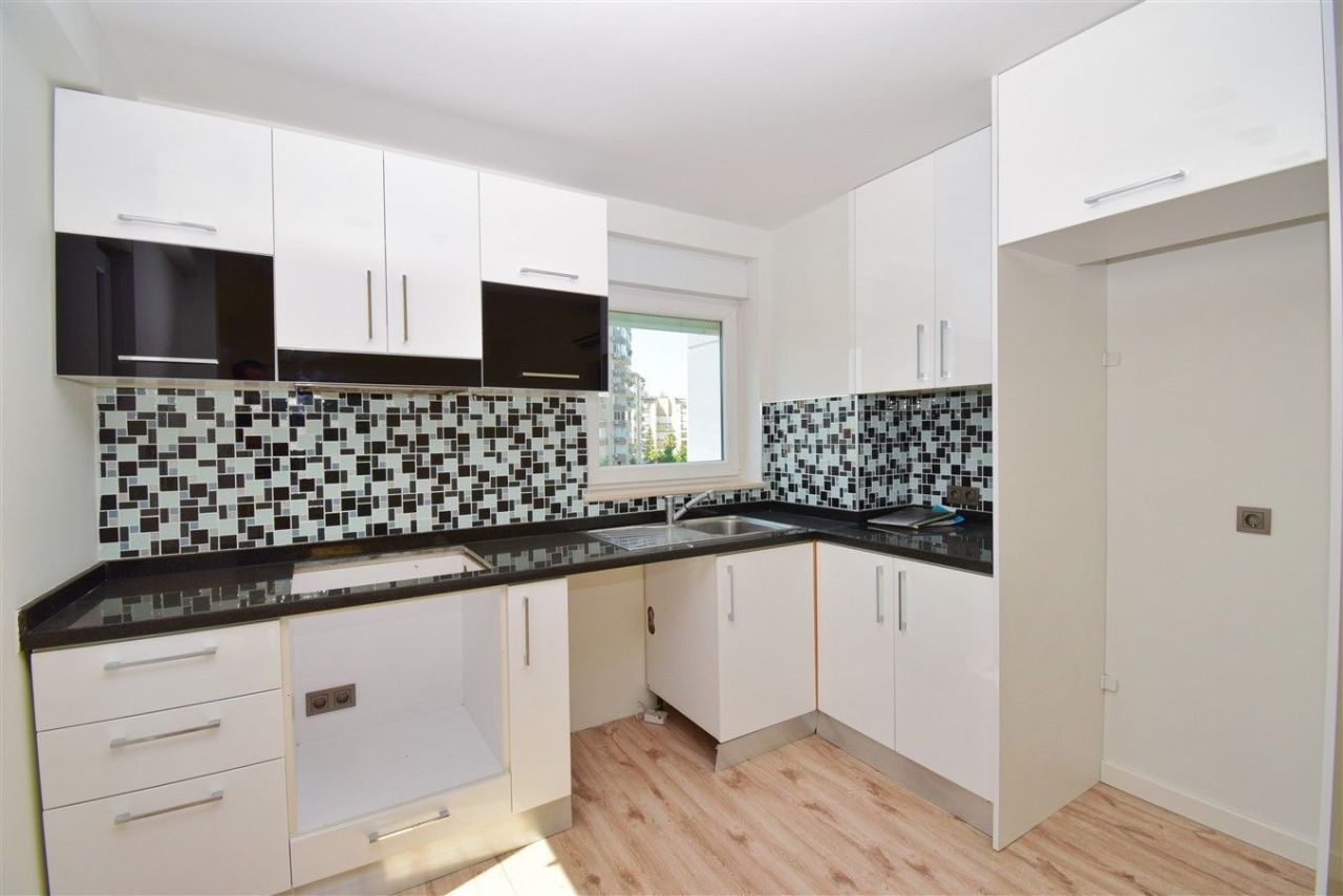 Квартира в Анталии, Турция, 70 м² - фото 12