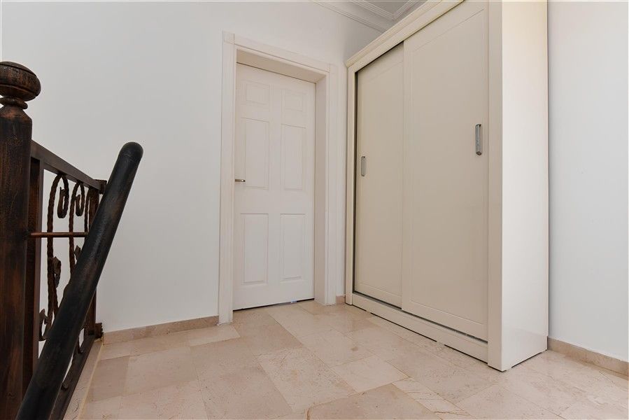 Вилла в Алании, Турция, 210 м² - фото 12