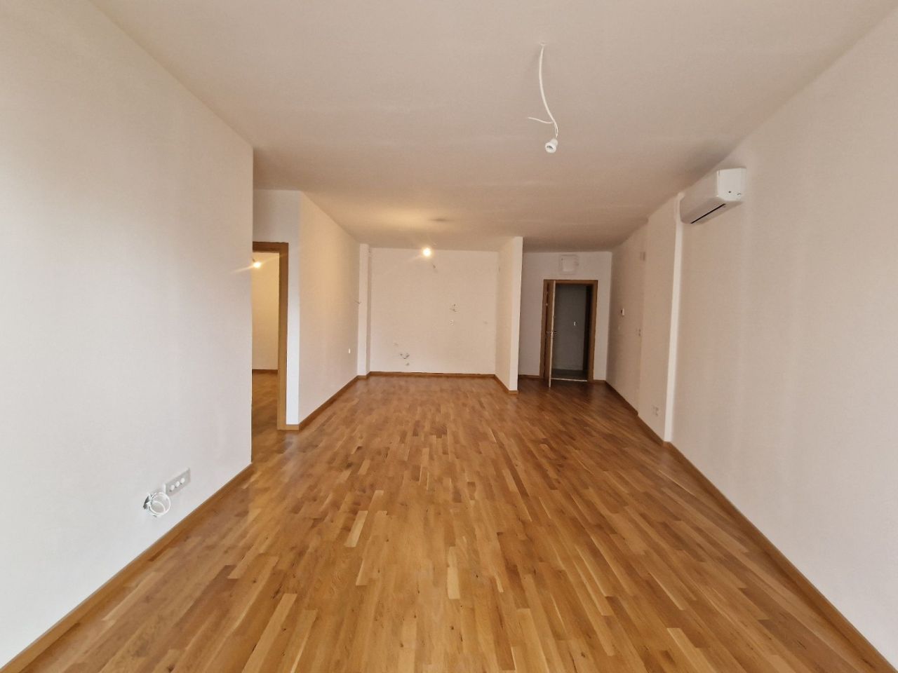 Апартаменты в Бечичи, Черногория, 62 м² - фото 1