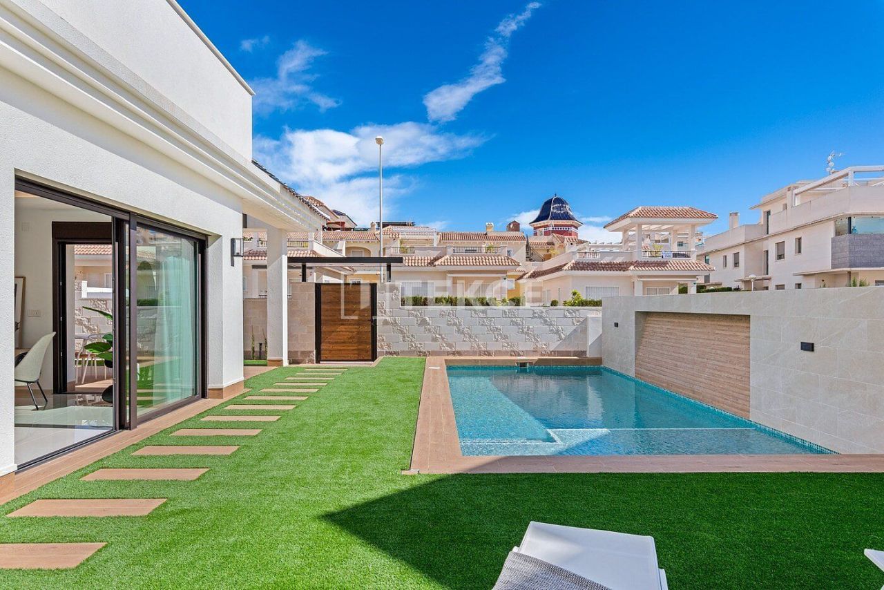 Вилла в Рохалесе, Испания, 324 м² - фото 3