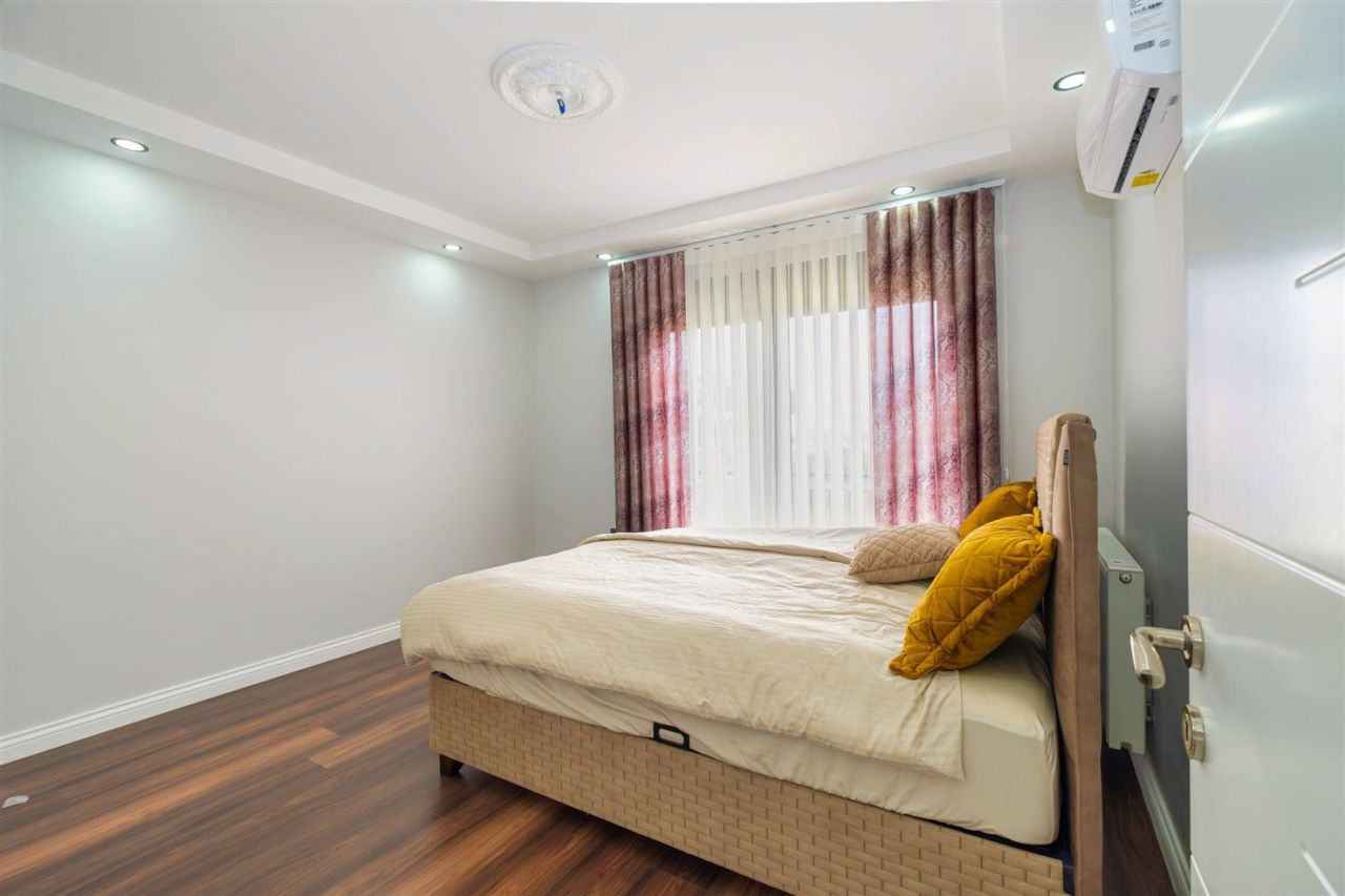 Вилла в Ларе, Турция, 300 м² - фото 14